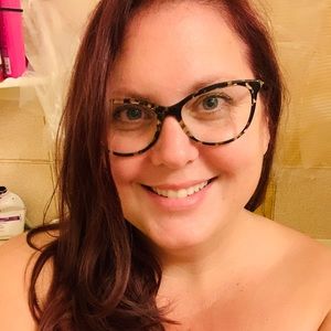 Meet your Posher, Kara